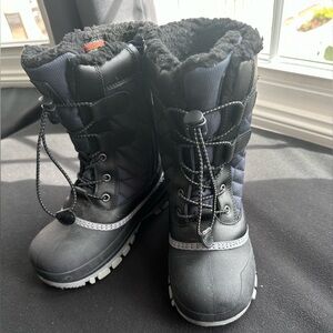Kids snow boots